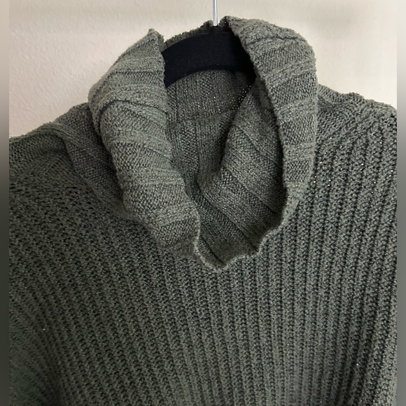 Olive Green cowlneck crochet sweater - Picture 3 of 5